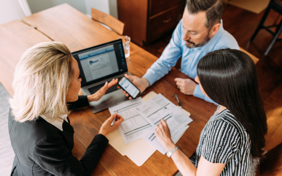 Financial Advisors vs DIY Investing: Analyzing the Role